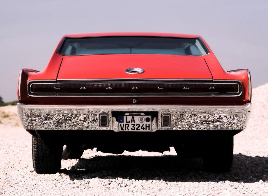  Dodge Charger 1967 года  (фото 8 из 15)